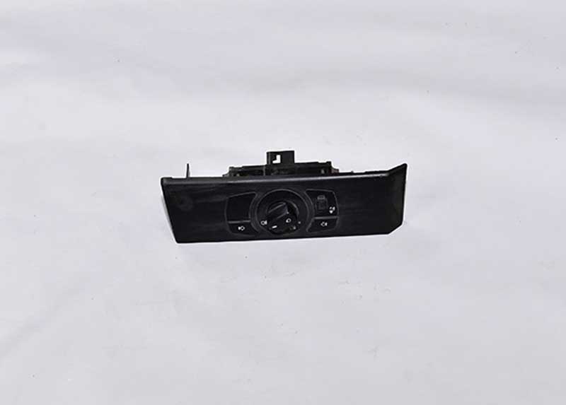 BMW 3 SERİSİ ÇIKMA YEDEK PARÇA BMW-ÇIKMA-YEDEK-PARÇA-E-60-5-SERİSİ-FAR-ANAHTARI